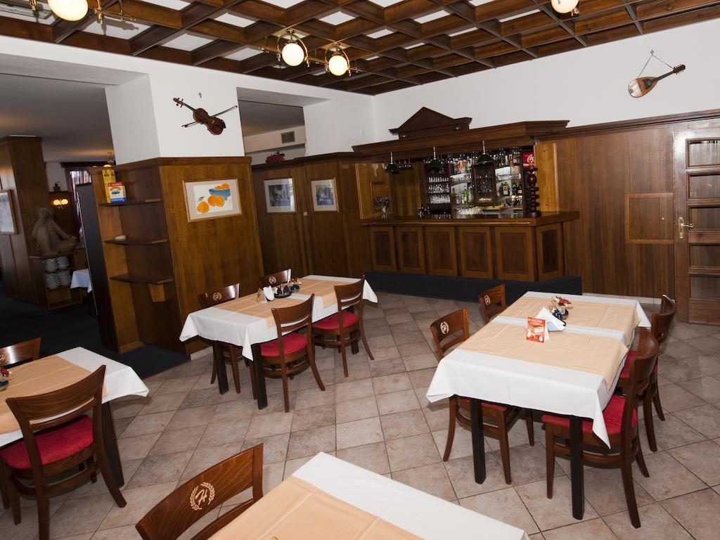 Hotel Hajčman Žďár nad Sázavou Buitenkant foto